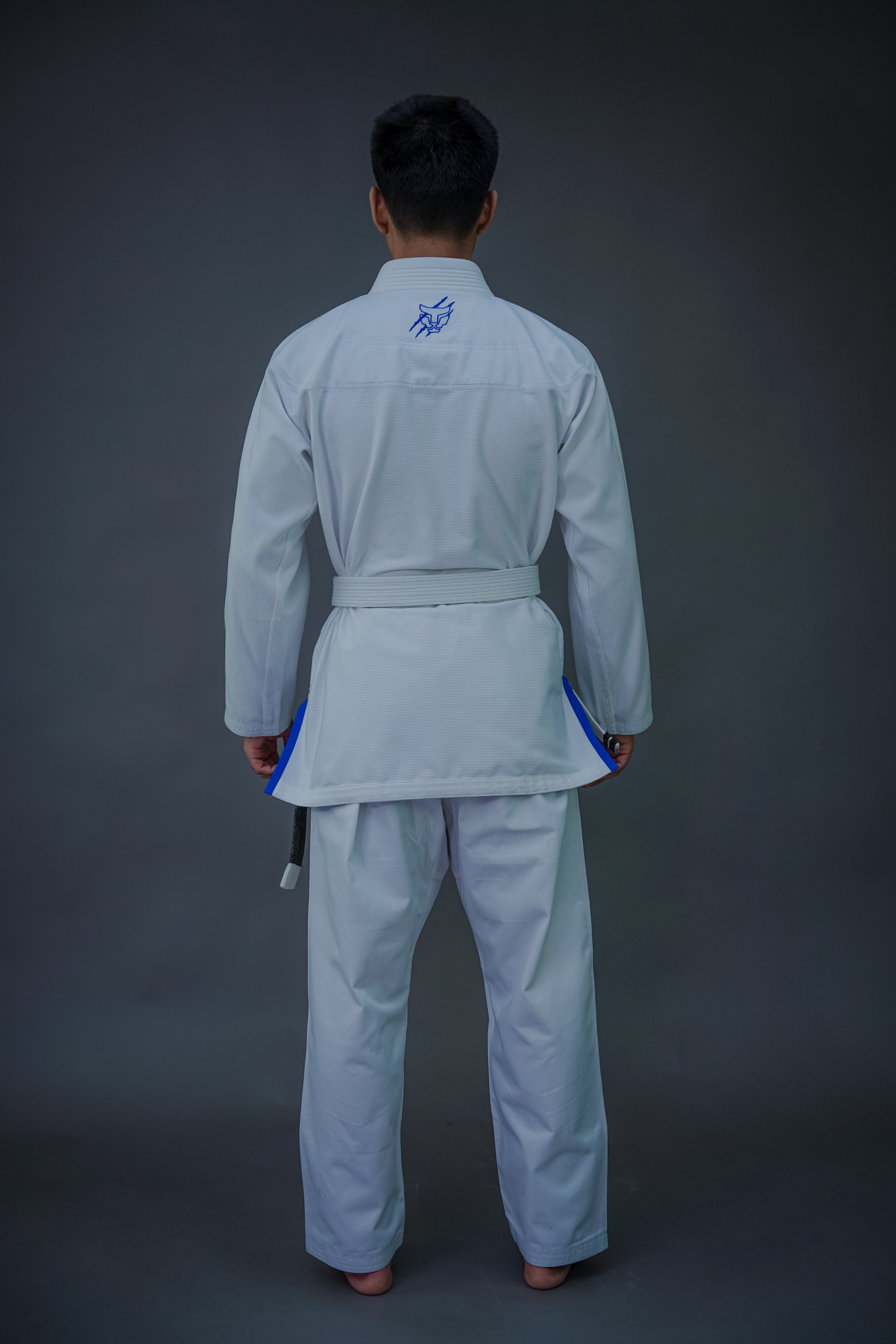 XRage Sports – Premium Men’s Jiu-Jitsu Gi (White Edition)